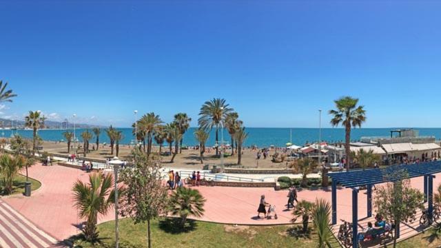 Precioso apartamento a 5 minutos andando de la playa Málaga Exterior foto
